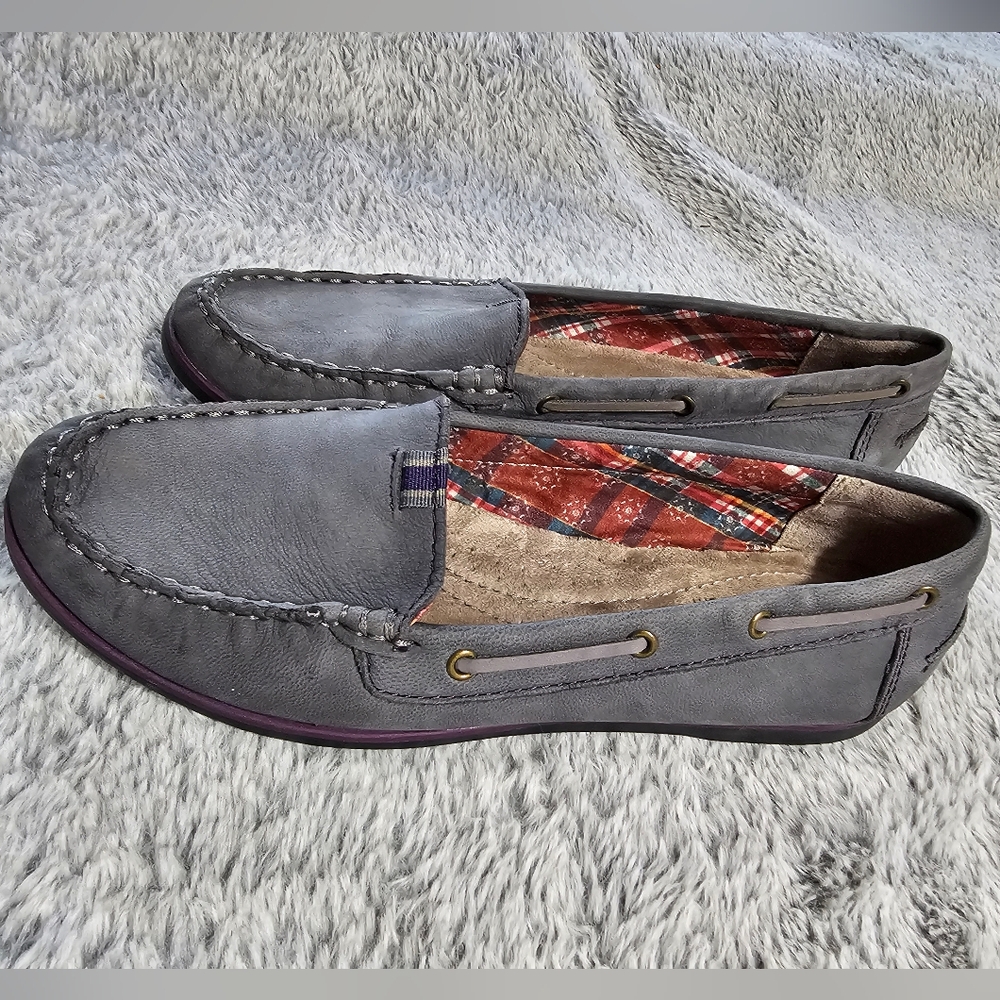 Women's Grey Naturalizer Loafers, Size  7